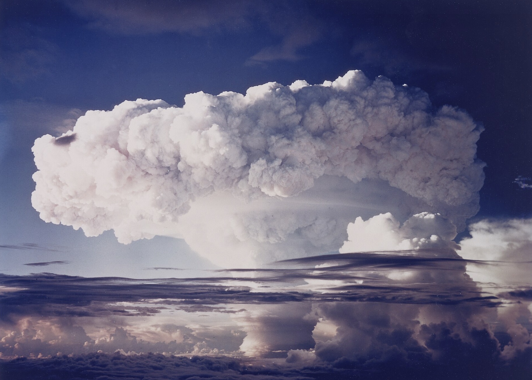 Ivy Mike thermonuclear test on the Eniwetok Atoll 